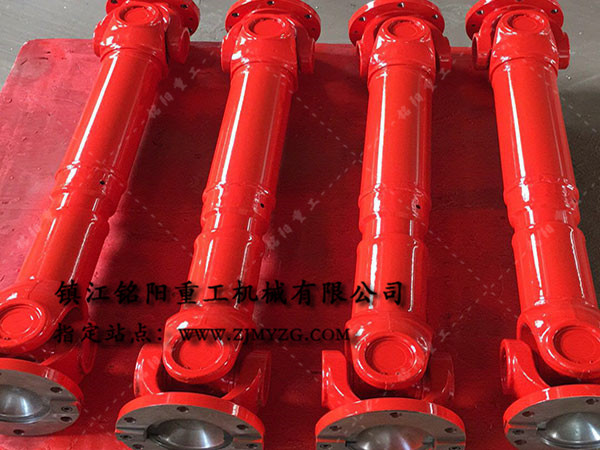 新式整體叉頭式萬(wàn)向聯(lián)軸器是冶金、軋鋼等機(jī)械設(shè)備的優(yōu)選傳動(dòng)件-萬(wàn)向聯(lián)軸器